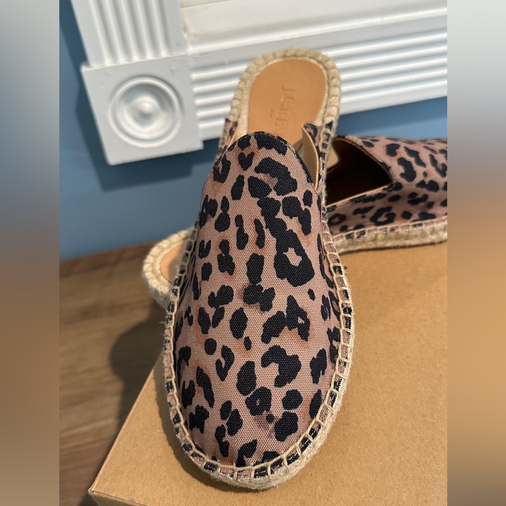 Jcrew Factory printed espadrille mule slides, Size 7. Never worn. $20 - Picture 2 of 6